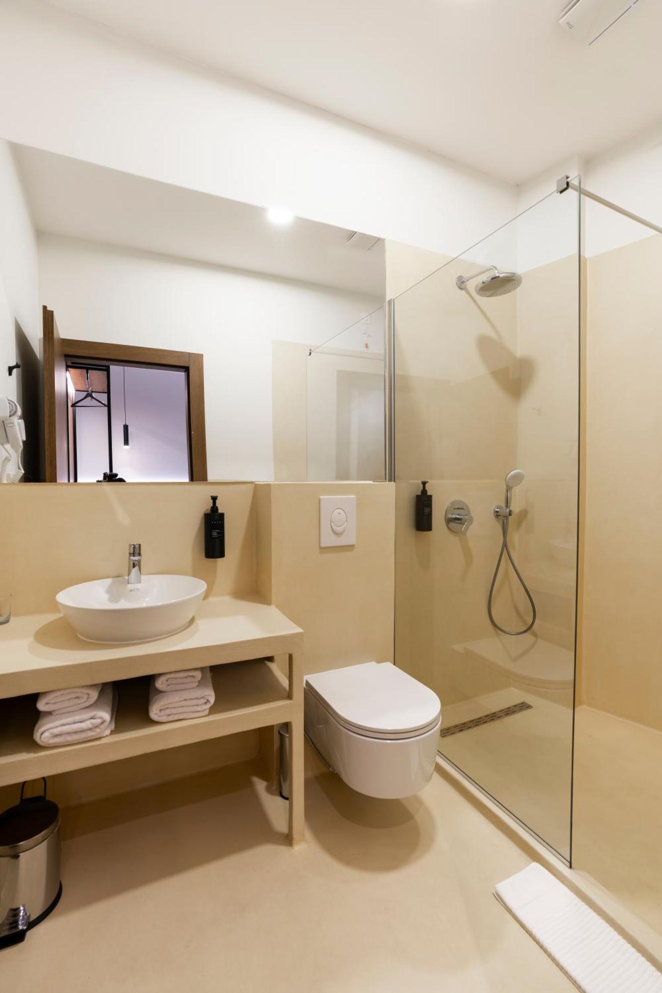 Star Hill Hotel Prisztina Zewnętrze zdjęcie