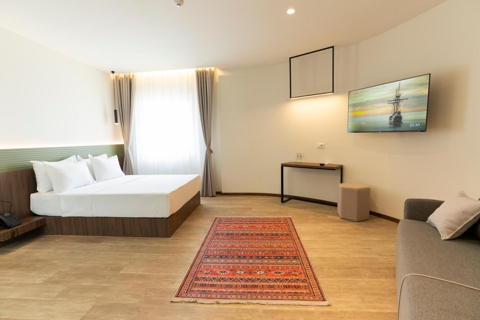 Star Hill Hotel Prisztina Zewnętrze zdjęcie