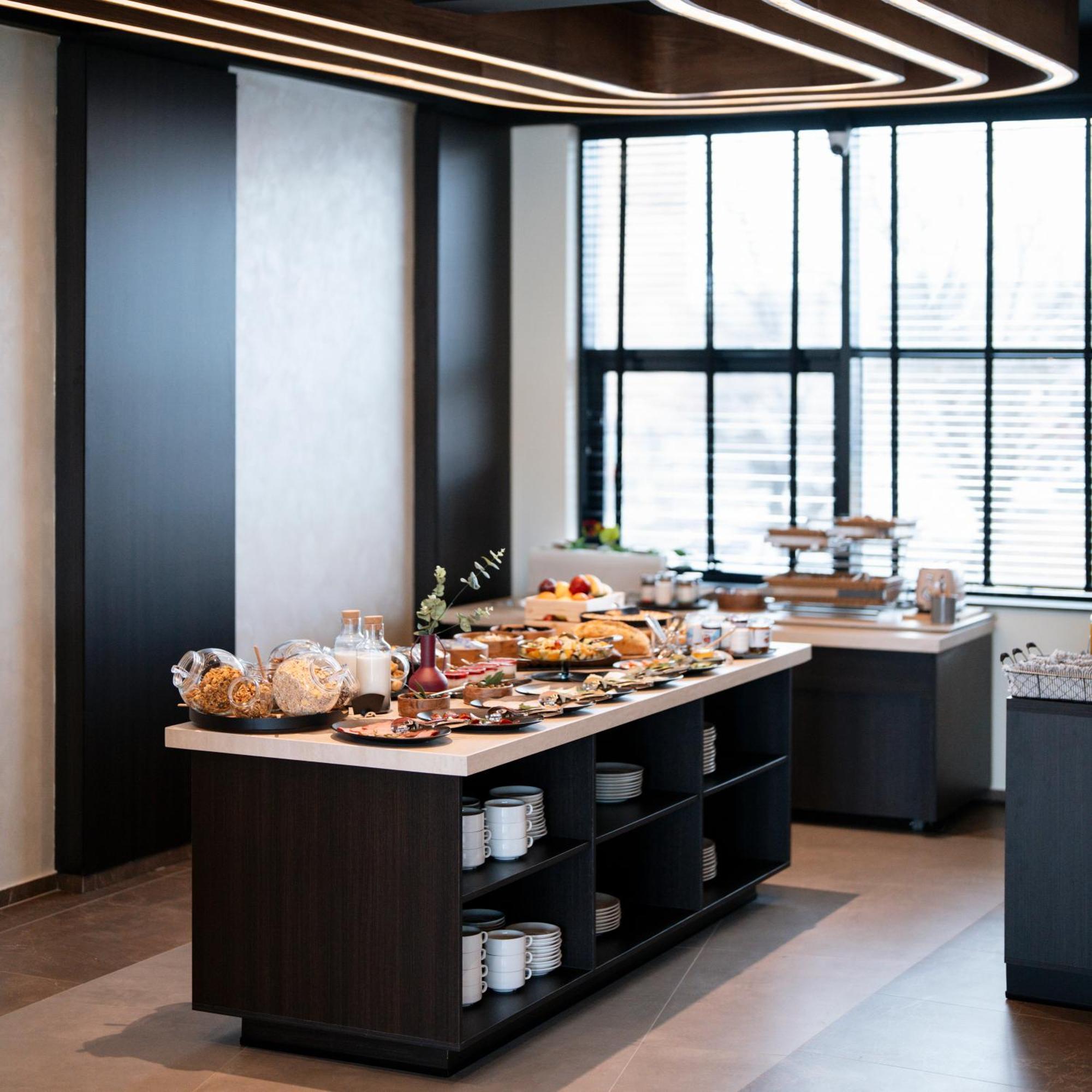 Star Hill Hotel Prisztina Zewnętrze zdjęcie