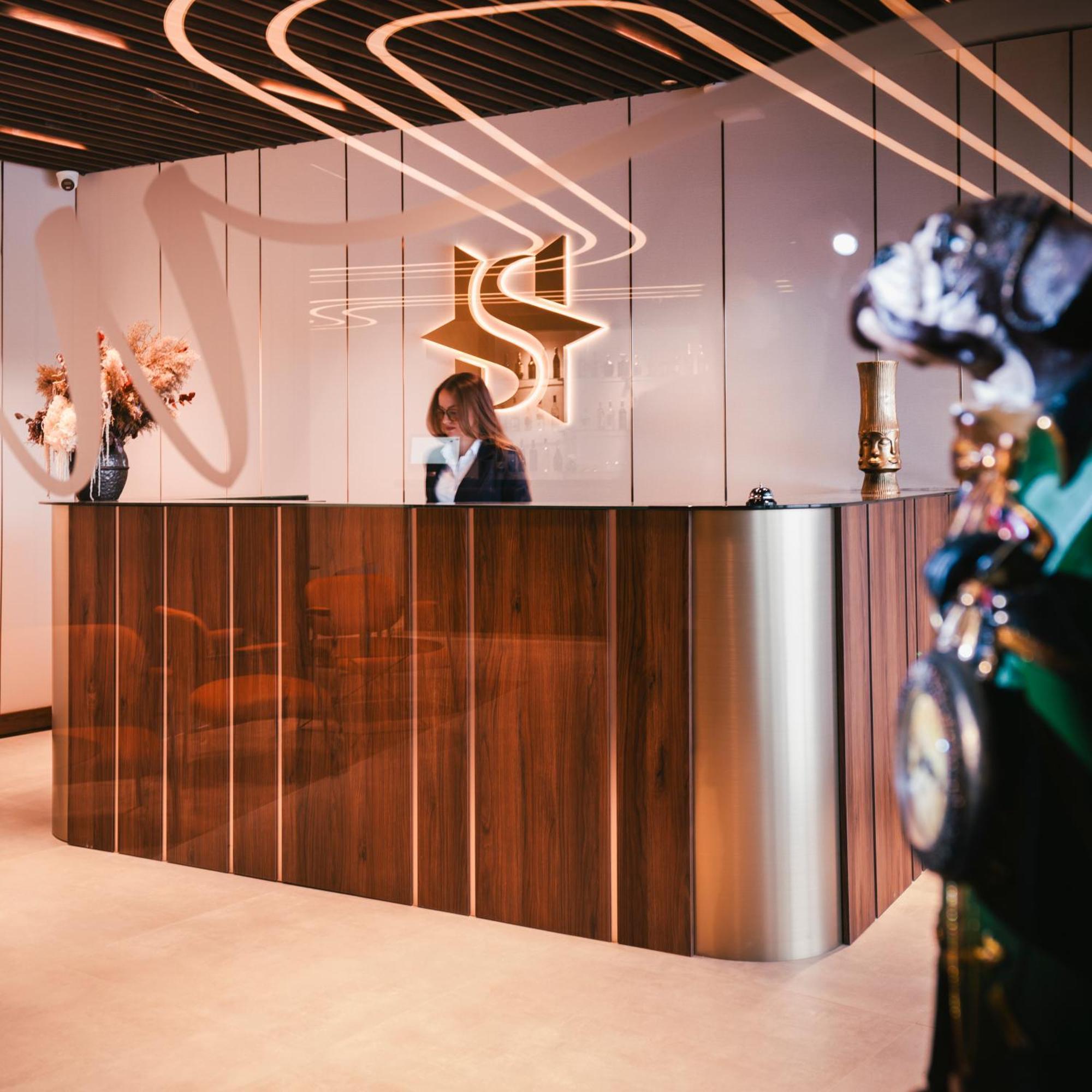 Star Hill Hotel Prisztina Zewnętrze zdjęcie